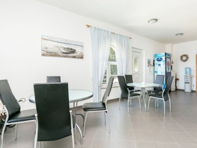 Apartment One bedroom apartment with balcony and sea view Tučepi, Makarska A-24643-c - Outdoor photo 12