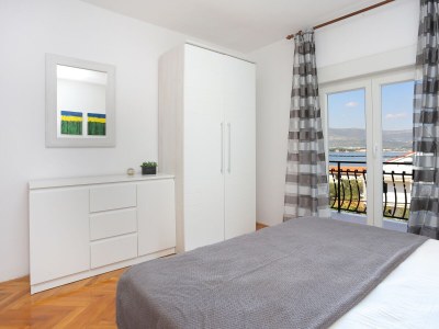 Apartment Three bedroom apartment with terrace and sea view Arbanija, Čiovo A-1125-a - Outdoor photo 27