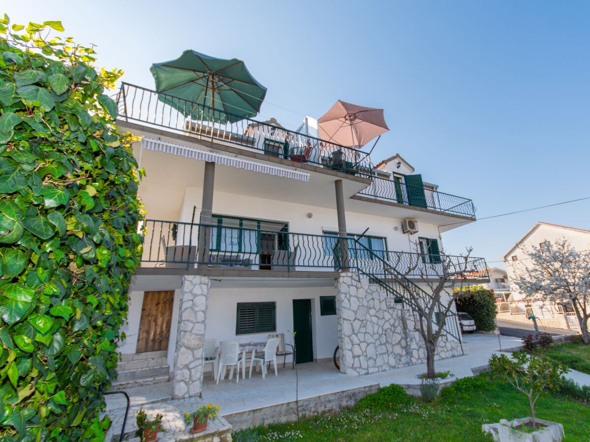 Apartment Two bedroom apartment with terrace and sea view Slatine, Čiovo A-1126-c - Outdoor photo 4