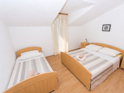 Apartment Two bedroom apartment with terrace and sea view Slatine, Čiovo A-1126-c - Outdoor photo 19