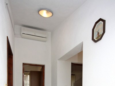 Apartment Two bedroom apartment with terrace and sea view Slatine, Čiovo A-1126-c - Outdoor photo 29