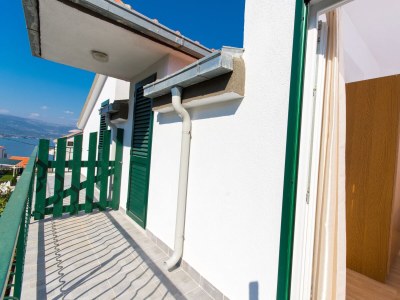 Apartment Two bedroom apartment with terrace and sea view Slatine, Čiovo A-1126-c - Outdoor photo 36