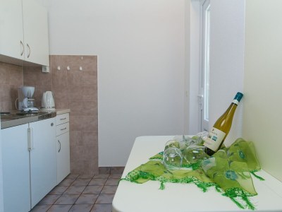 Apartment Two bedroom apartment with balcony and sea view Brela, Makarska A-2717-c - Outdoor photo 11