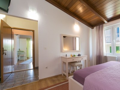 Apartment Two bedroom apartment with balcony and sea view Brela, Makarska A-2717-c - Outdoor photo 15
