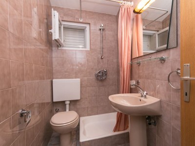 Apartment Two bedroom apartment with balcony and sea view Brela, Makarska A-2717-c - Outdoor photo 21