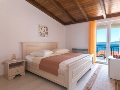 Holiday room with balcony and sea view Brela, Makarska S-2717-a - Outdoor photo 18