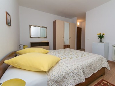 Holiday room with terrace Brela, Makarska S-2717-i - Outdoor photo 11