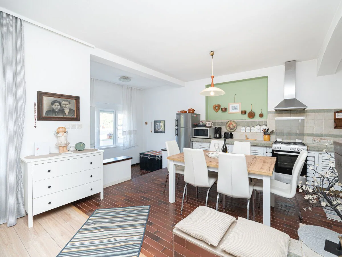 Apartment Two bedroom apartment near beach Zaglav, Dugi otok A-8170-a