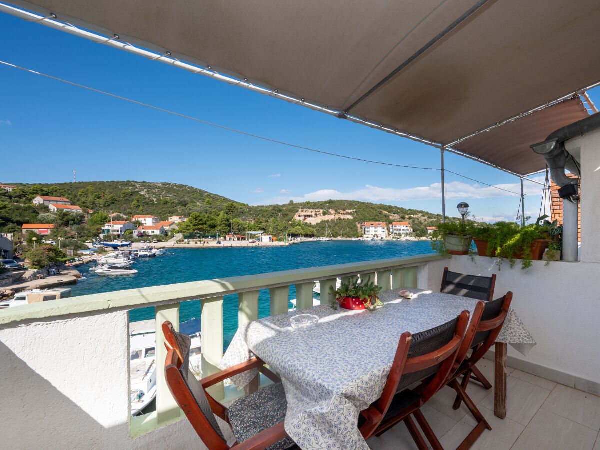 Apartment Two bedroom apartment near beach Zaglav, Dugi otok A-8170-b