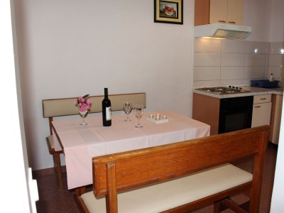 Apartment Two bedroom apartment near beach Mimice, Omiš A-2774-a - Outdoor photo 13