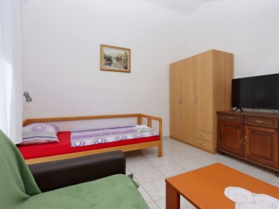 Apartment One bedroom apartment with balcony and sea view Selce, Crikvenica A-2362-a - Outdoor photo 14