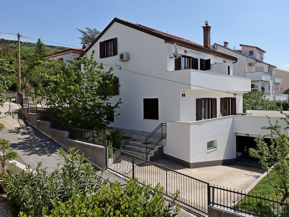 Holiday room with balcony and sea view Selce, Crikvenica S-2362-a - Outdoor photo 2