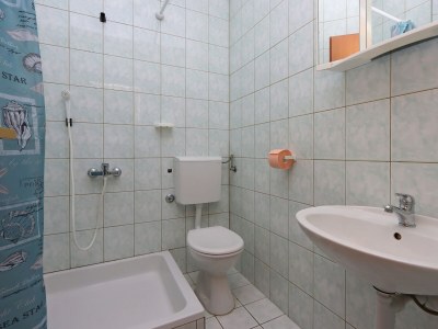 Holiday room with balcony and sea view Selce, Crikvenica S-2362-a - Outdoor photo 15