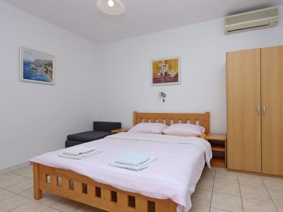 Holiday room with balcony and sea view Selce, Crikvenica S-2362-b - Outdoor photo 14