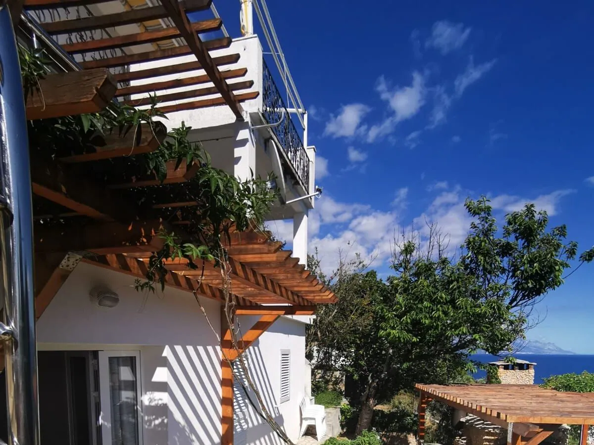 Apartment Two bedroom apartment with terrace and sea view Mimice, Omiš A-14230-b - Outdoor photo 2