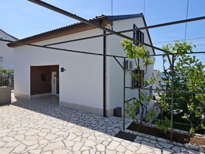 Holiday room with air-conditioning Selce, Crikvenica S-2362-c - Outdoor photo 8