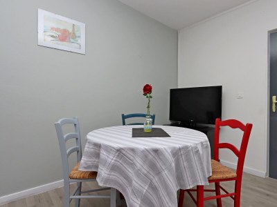 Apartment Two bedroom apartment with terrace and sea view Barbat, Rab A-14247-a - Outdoor photo 12