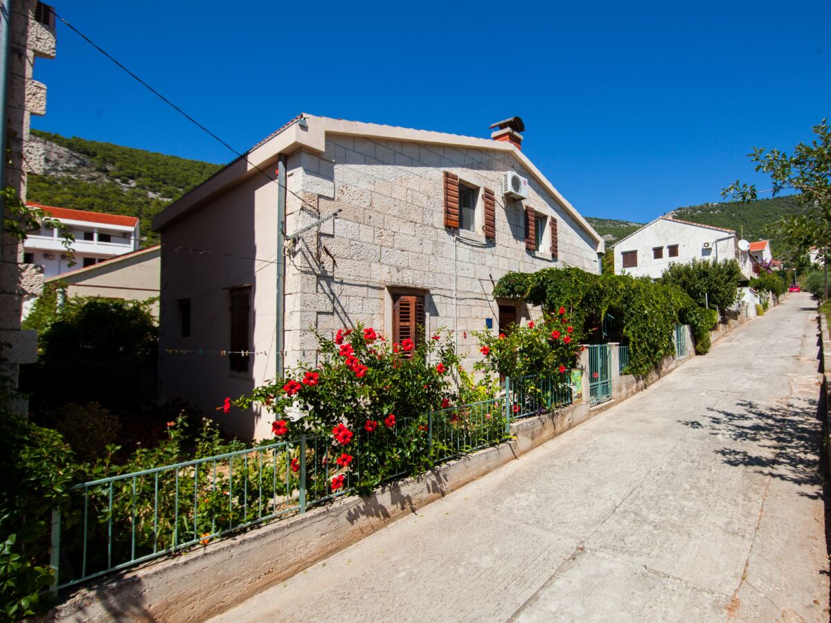 Apartment One bedroom apartment with air-conditioning Komiža, Vis A-2450-b - Outdoor photo 4