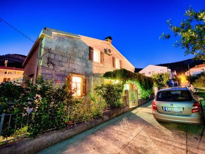 Apartment One bedroom apartment with air-conditioning Komiža, Vis A-2450-b - Outdoor photo 3