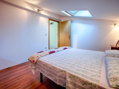 Apartment One bedroom apartment with air-conditioning Komiža, Vis A-2450-b - Outdoor photo 13