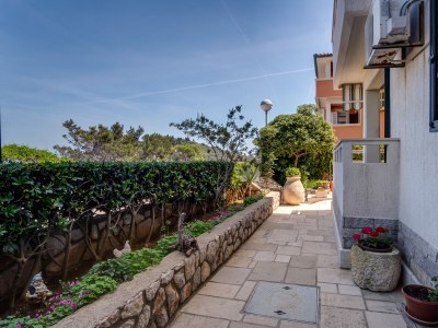 Apartment Two bedroom apartment with terrace and sea view Mali Lošinj, Lošinj A-2505-a - Outdoor photo 8