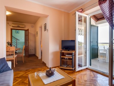 Apartment Two bedroom apartment with terrace and sea view Mali Lošinj, Lošinj A-2505-a - Outdoor photo 20