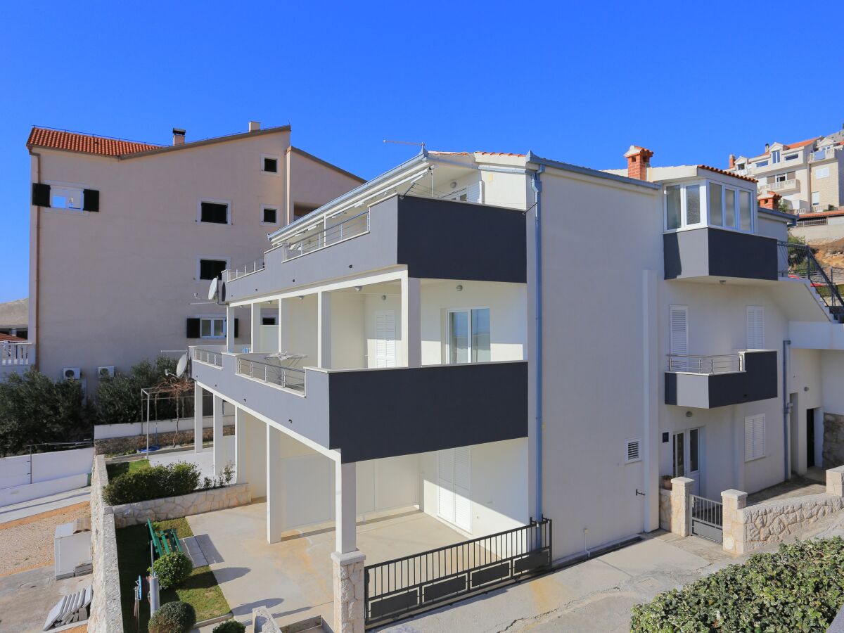 Apartment Two bedroom apartment with terrace and sea view Stanići, Omiš A-2763-c - Outdoor photo 2