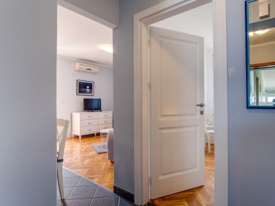 Apartment One bedroom apartment with terrace and sea view Mali Lošinj, Lošinj A-2505-b - Outdoor photo 32