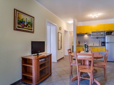 Apartment Two bedroom apartment with terrace and sea view Mali Lošinj, Lošinj A-2505-c - Outdoor photo 21