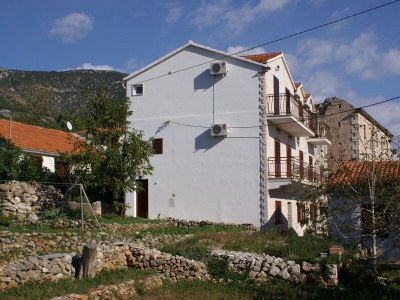 Apartment One bedroom apartment with balcony and sea view Bol, Brač A-2899-d - Outdoor photo 3