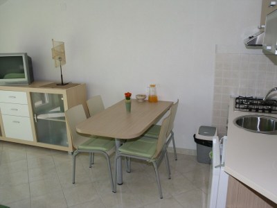 Apartment One bedroom apartment with balcony and sea view Bol, Brač A-2899-d - Outdoor photo 12