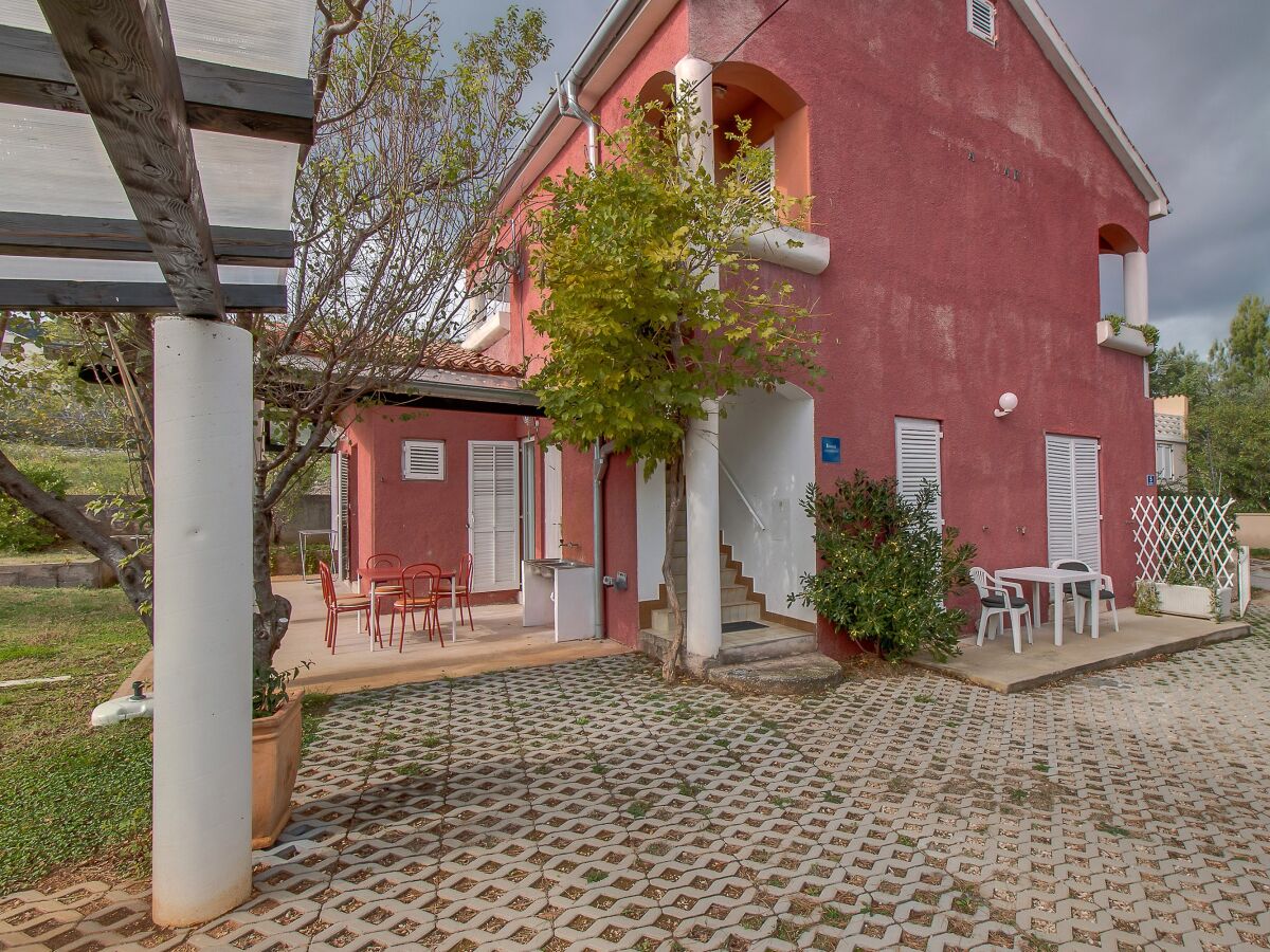 Apartment Two bedroom apartment with terrace Nerezine, Lošinj A-2516-b - Outdoor photo 5