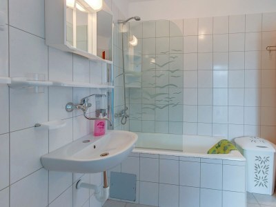 Apartment Two bedroom apartment with terrace Nerezine, Lošinj A-2516-b - Outdoor photo 25