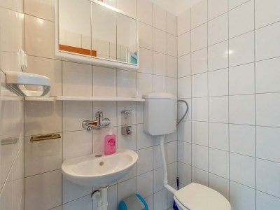 Apartment Two bedroom apartment with terrace Nerezine, Lošinj A-2516-b - Outdoor photo 26