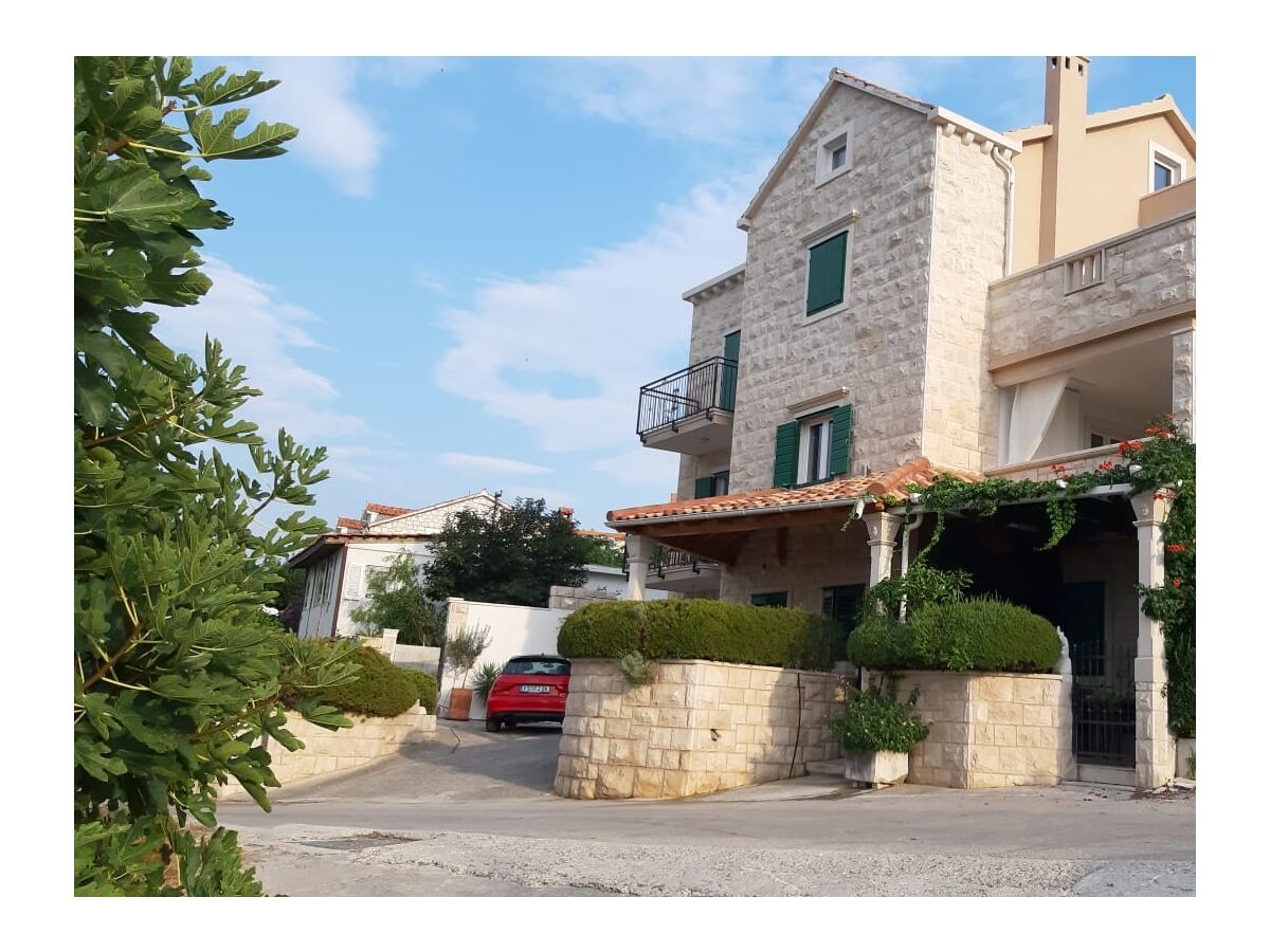 Apartment One bedroom apartment with terrace and sea view Postira, Brač A-2913-b - Outdoor photo 2