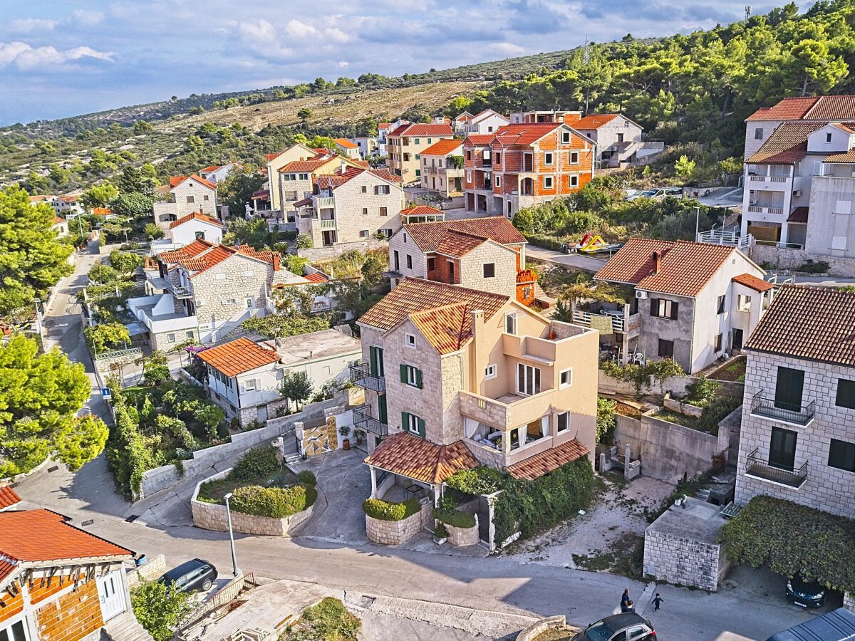 Apartment One bedroom apartment with terrace and sea view Postira, Brač A-2913-b - Outdoor photo 3