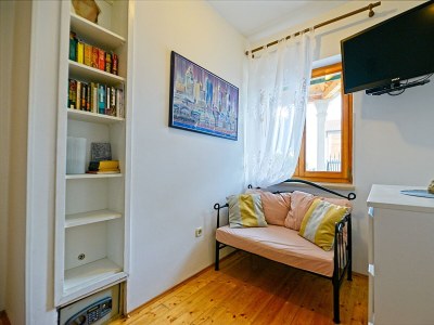 Apartment One bedroom apartment with terrace and sea view Postira, Brač A-2913-b - Outdoor photo 23