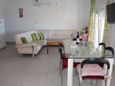 Apartment Three bedroom apartment near beach Mimice, Omiš A-2774-b - Outdoor photo 13