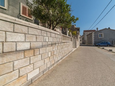 Apartment Studio flat with terrace Sumartin, Brač AS-2949-a - Outdoor photo 4