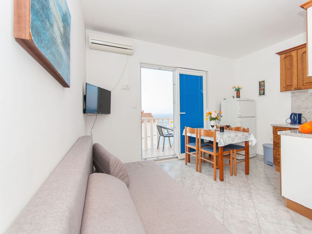 Apartment One bedroom apartment with terrace and sea view Pisak, Omiš A-2827-a