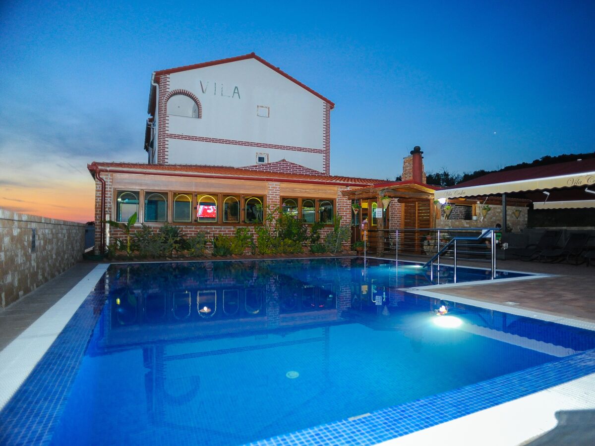 Apartment Four-bedroom apartment with terrace and sea view Caska, Pag A-3085-d