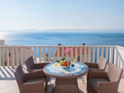 Apartment Two bedroom apartment with terrace and sea view Pisak, Omiš A-2827-d in Mimice - Apartment