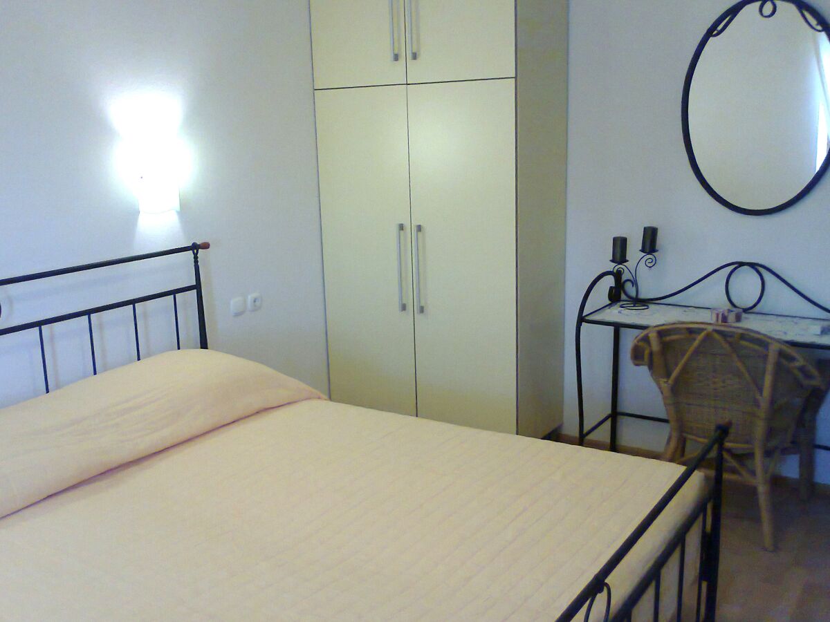 Apartment Two bedroom apartment with balcony and sea view Bol, Brač A-2900-d