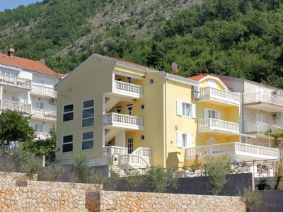 Apartment One bedroom apartment with balcony and sea view Slano, Dubrovnik A-3183-b in Slano - Apartment