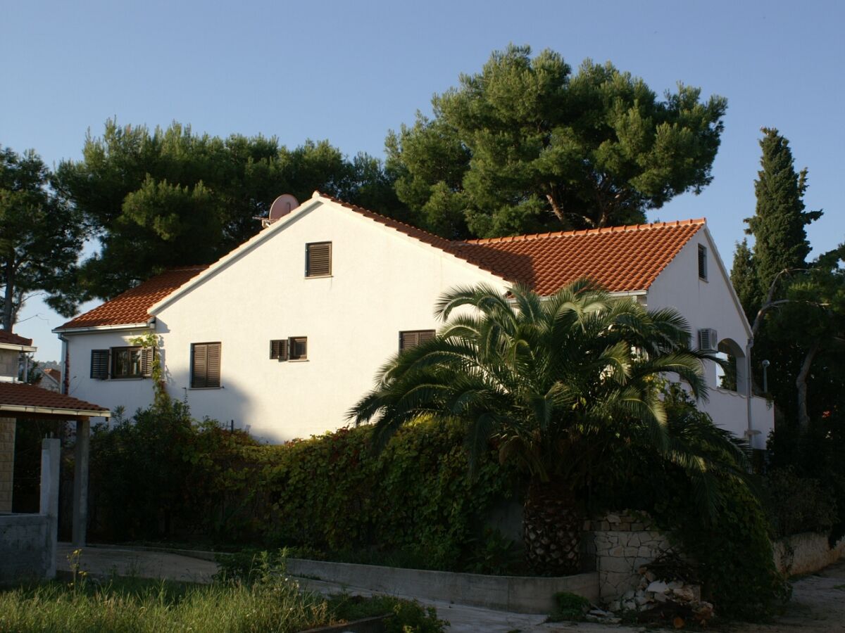 Apartment Two bedroom apartment with terrace and sea view Mirca, Brač A-2902-b - Outdoor photo 3