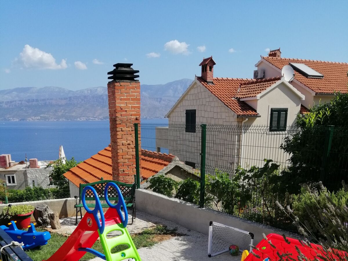 Apartment Two bedroom apartment with terrace and sea view Postira, Brač A-2911-b - Outdoor photo 3