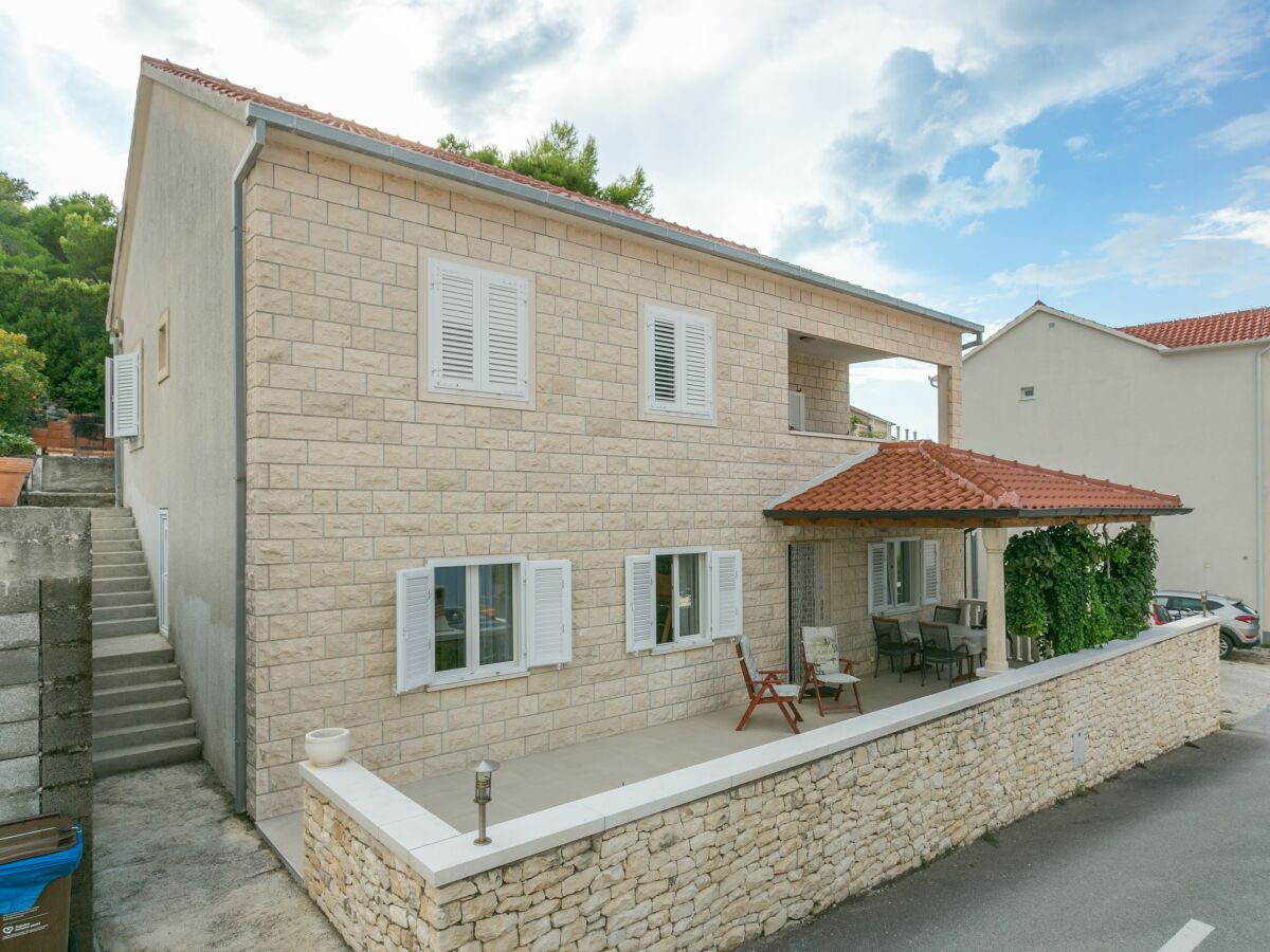 Apartment One bedroom apartment with terrace and sea view Postira, Brač A-2948-a - Outdoor photo 3