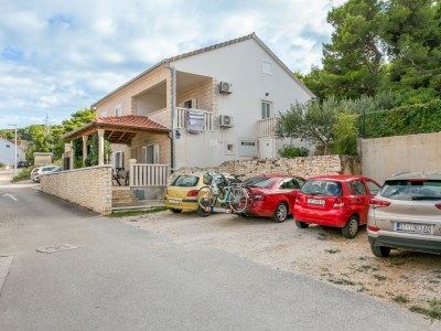 Apartment One bedroom apartment with terrace and sea view Postira, Brač A-2948-a - Outdoor photo 4