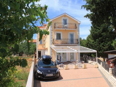 Apartment Two bedroom apartment near beach Kraj, Pašman A-3460-b - Outdoor photo 2