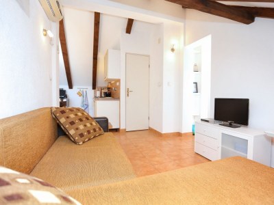 Apartment One bedroom apartment near beach Okrug Donji, Čiovo A-2977-b - Outdoor photo 17